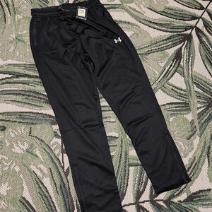 Under Armour Black Athletic Pants Tapper Sweatpants Mens Size Medium NEW